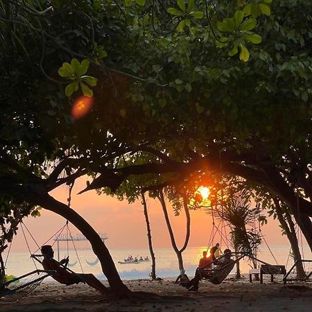 Bed and Breakfast Raalhu Дангети Экстерьер фото